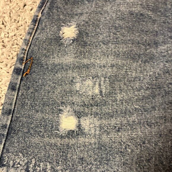 UMGEE Women’s Sz 27 Mini Skirt Jean Medium Denim Raw Hem Distressed Button Fly - Picture 7 of 13